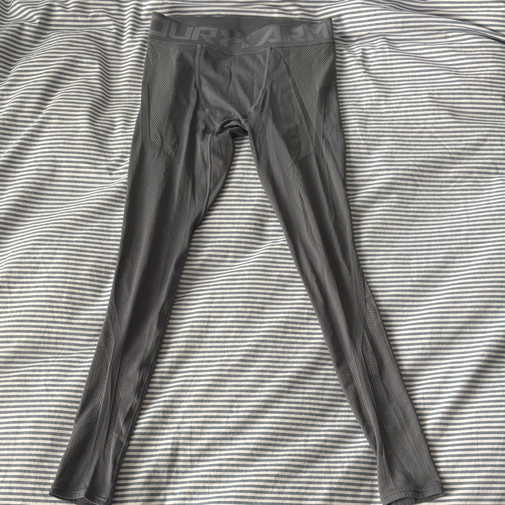 Under Armour Men's Dark Gray Leggings
